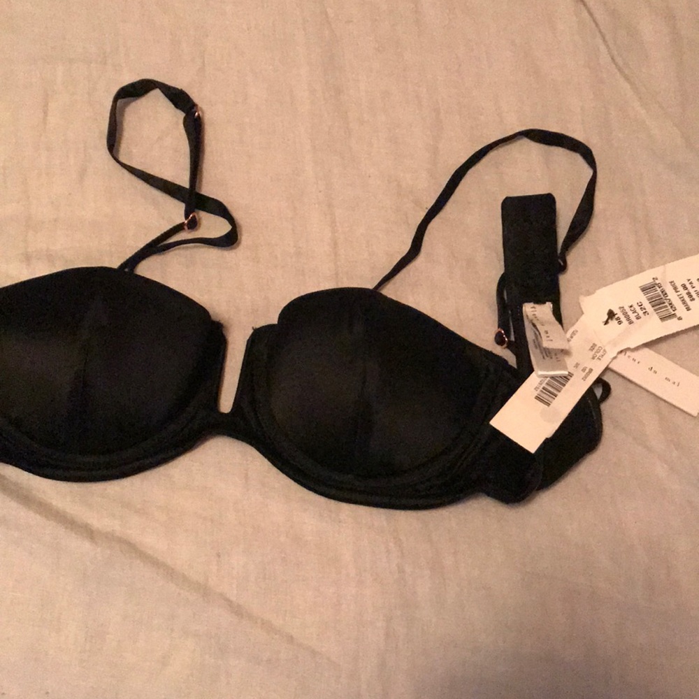 NWT fluer de mal 32c bra